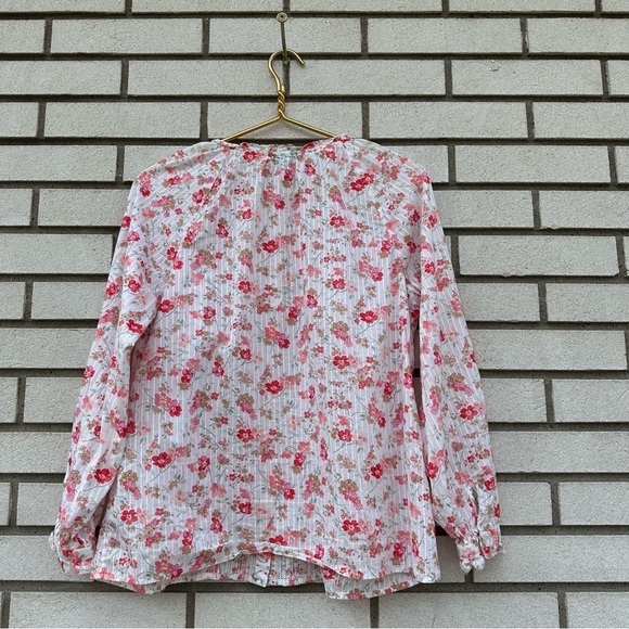 Talbots Petite Ruffle Pintuck Blouse MP White Pink Floral Cotton Cottagecore - Picture 8 of 10